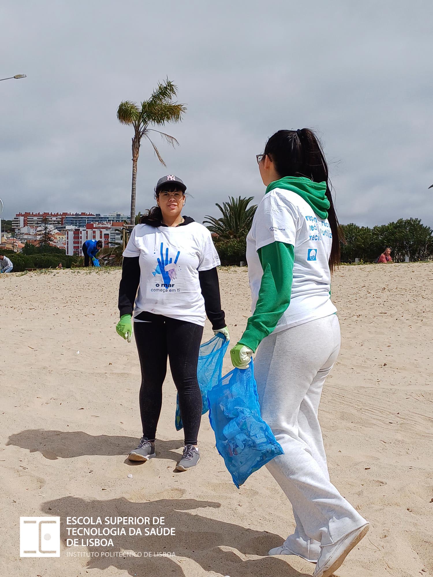 limpeza praia algés2024